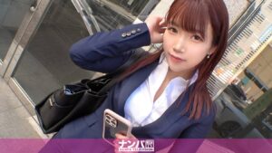 マジ軟派、初撮 2024【保険の営業をしているOLちゃんをナンパ！ストッキングを裂かれて大量潮吹き！】AVレビュー